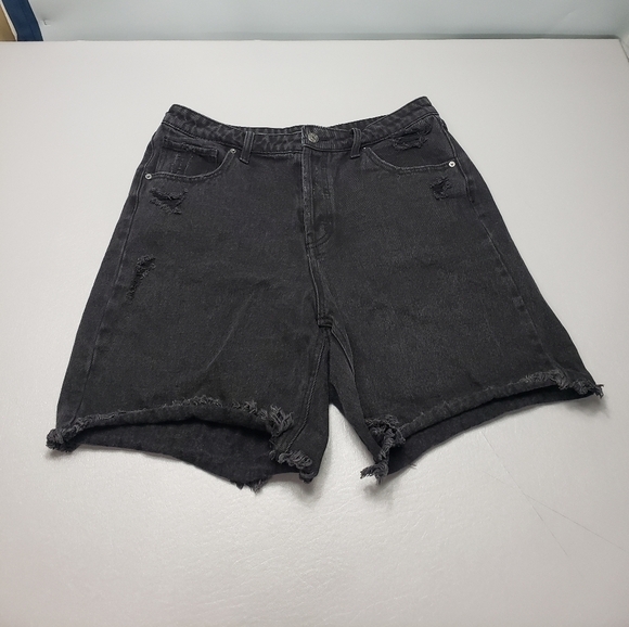 Wild fable high rise Bermuda black denim distressed jean shorts women's size 12 - Picture 1 of 13